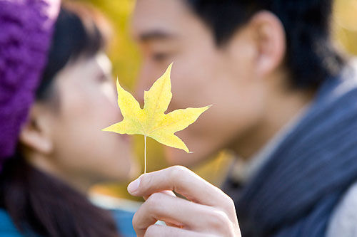 情侣间最甜蜜的20个瞬间 - <em>联谊会</em> - 易班网